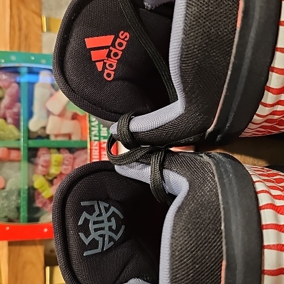 STUNNING ADIDAS D.O.N Issue 2 VENOM MARVEL SHOES main image 9